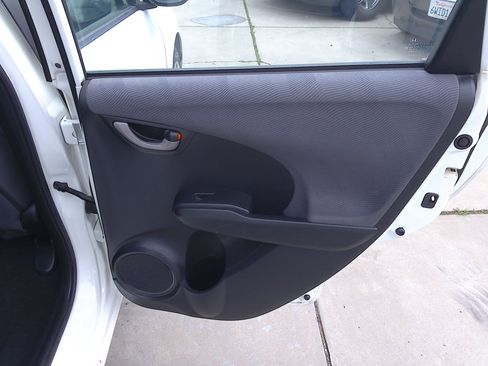 Used 2010 Honda Fit LX image 12