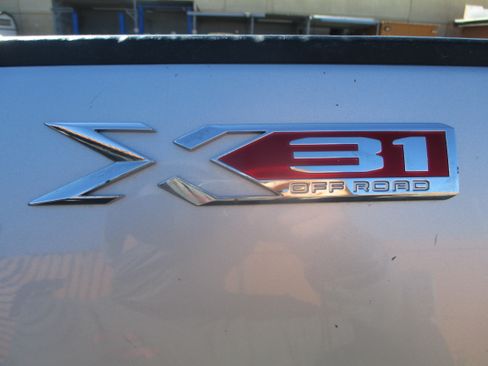 Used 2022 GMC Sierra 2500 SLE image 19