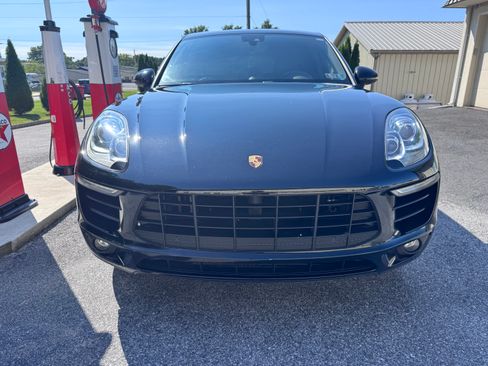 Used 2017 Porsche Macan UNAVAIL AWD/4WD image 3