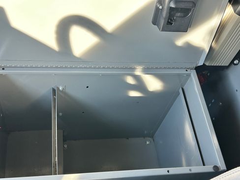 Used 2013 Chevrolet Express 2500 image 15