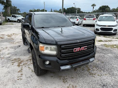 Used 2016 GMC Canyon 2WD Crew Cab SLE image 2