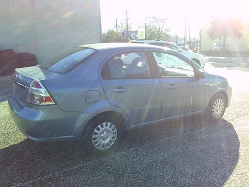 Used 2008 Chevrolet Aveo Sedan FWD image 3