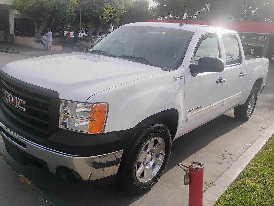 Used 2012 GMC Sierra 1500 2WD Crew Cab Hybrid image 3