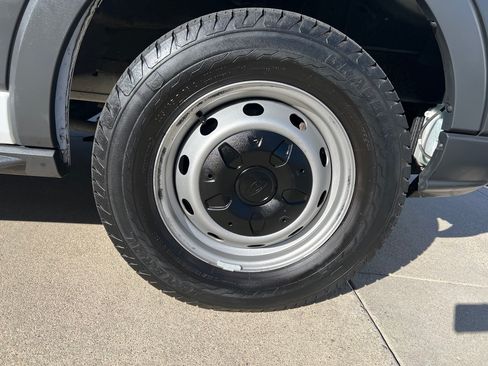 Used 2015 Ford Transit 250 XL image 19