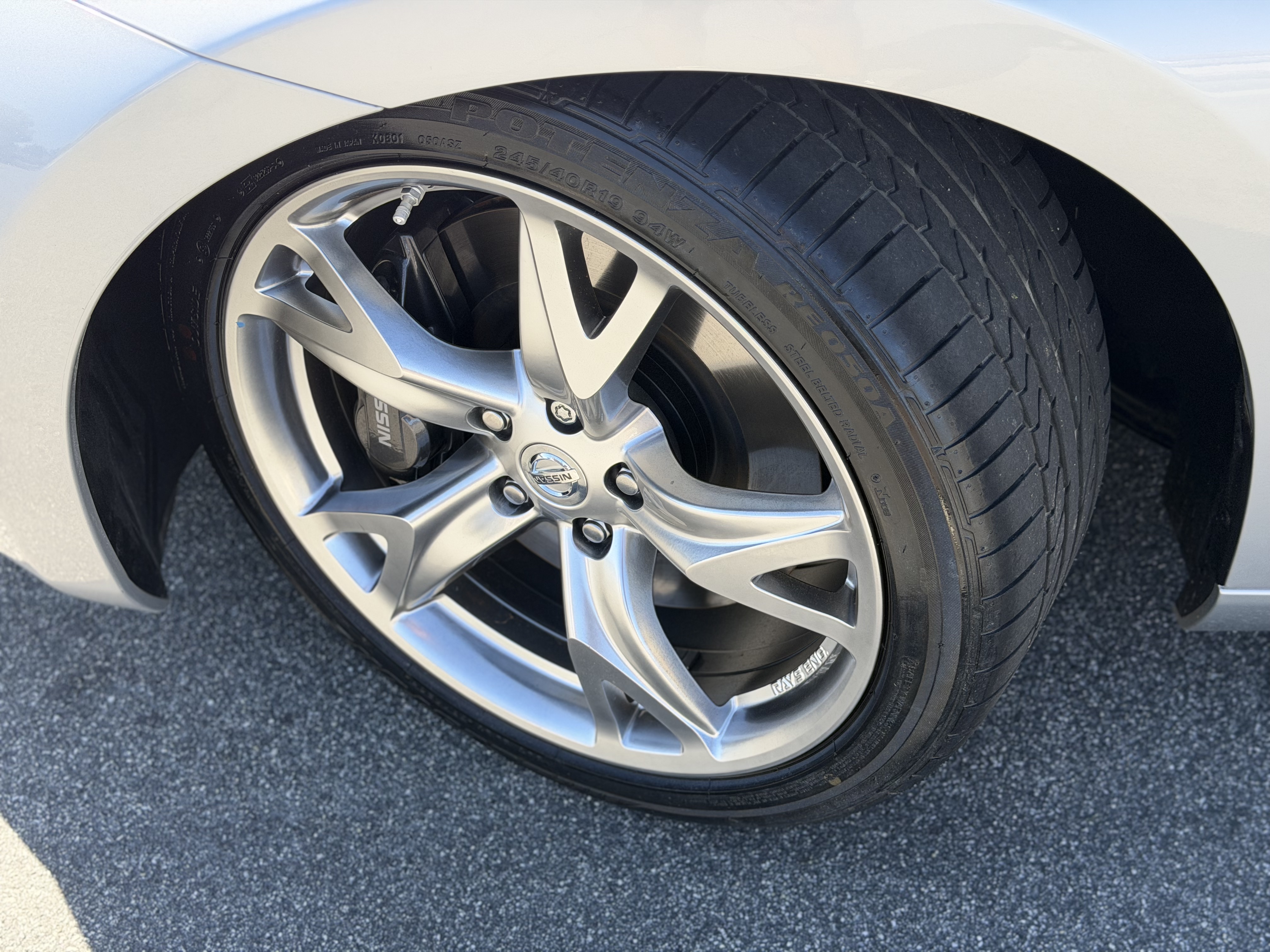 Used 2009 Nissan 370Z Coupe RWD image 20