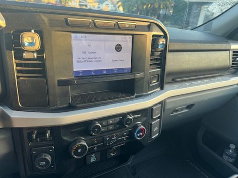 Used 2024 Ford F250 XLT image 9