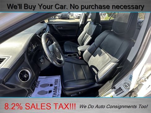 Used 2018 Toyota Corolla XSE image 19