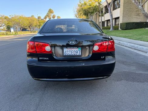 Used 2008 Kia Optima FWD image 4