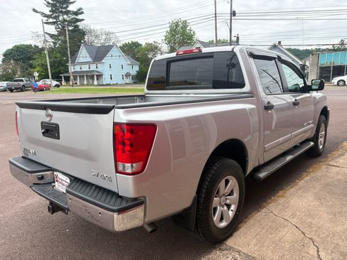 Used 2014 Nissan Titan 4x4 Crew Cab image 5