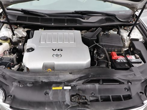 Used 2011 Toyota Avalon Limited image 33