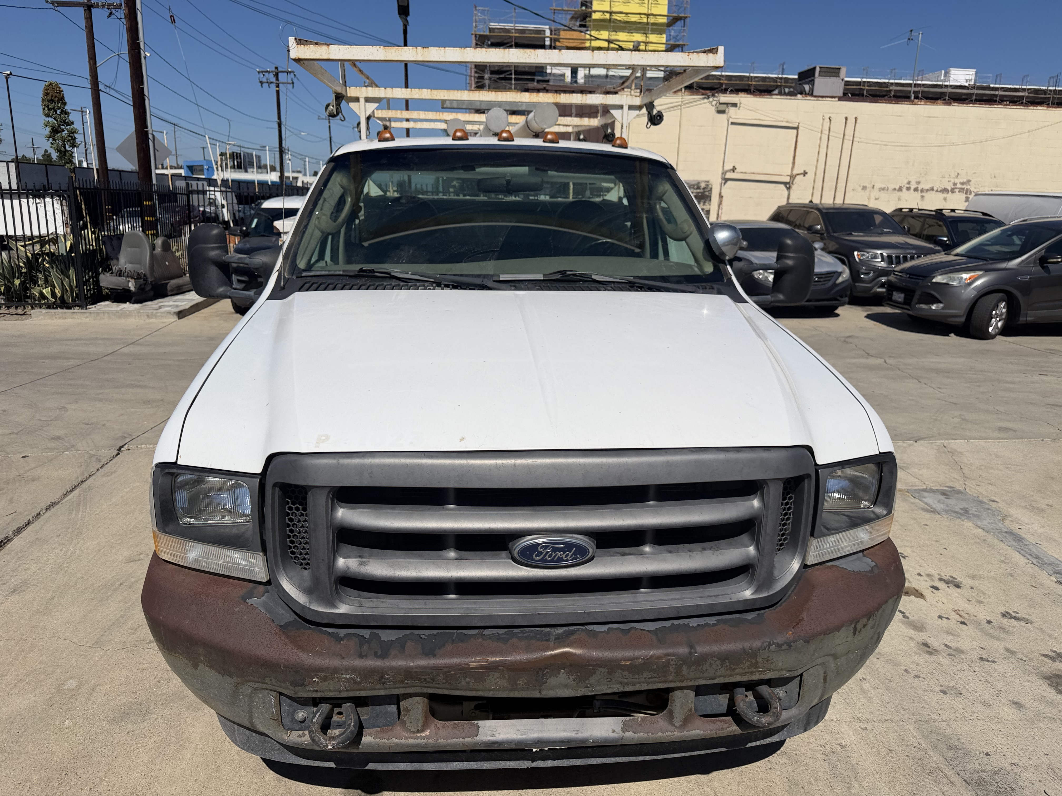 Used 2004 Ford F350 2WD Regular Cab DRW Super Duty image 2