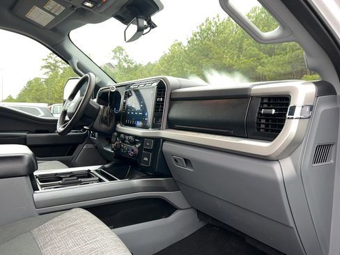 Used 2023 Ford F250 XLT image 26