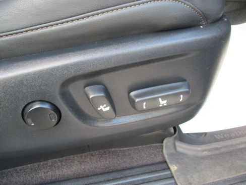 Used 2016 Lexus GX 460 Luxury image 39