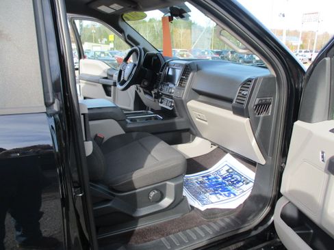 Used 2017 Ford F150 STX image 25