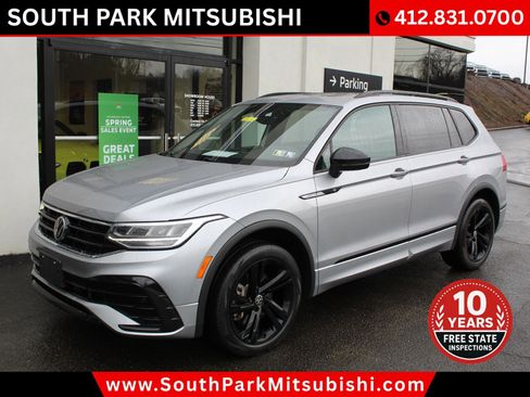 Used 2023 Volkswagen Tiguan SE R-Line image 2