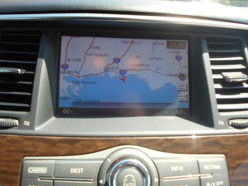 Used 2017 Nissan Armada Platinum image 14