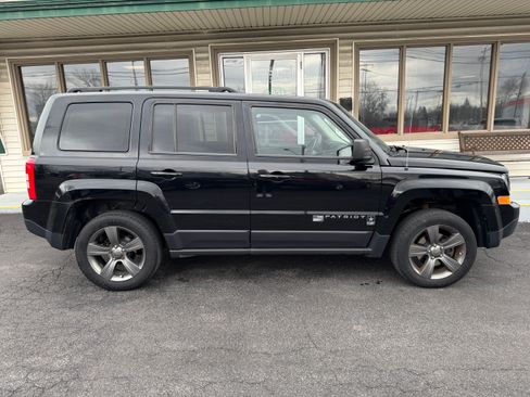 Used 2015 Jeep Patriot High Altitude image 1