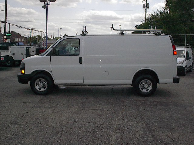 Used 2021 Chevrolet Express 3500 UNAVAIL RWD image 7