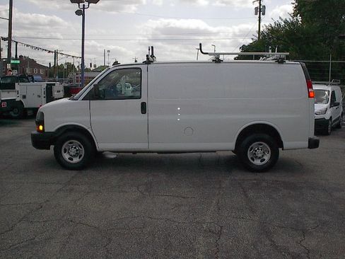 Used 2021 Chevrolet Express 3500 UNAVAIL RWD image 7