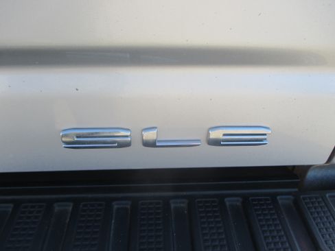 Used 2022 GMC Sierra 2500 SLE image 20