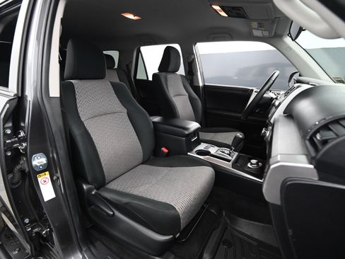 Used 2018 Toyota 4Runner SR5 image 48