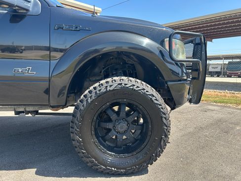 Used 2014 Ford F150 4x4 SuperCrew image 4