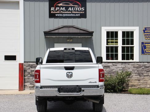 Used 2023 RAM 2500 4x4 Crew Cab Tradesman image 8