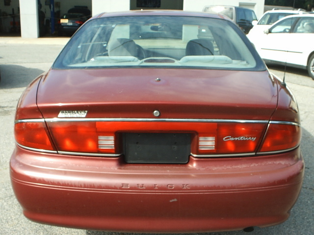 Used 2005 Buick Century Custom FWD image 4