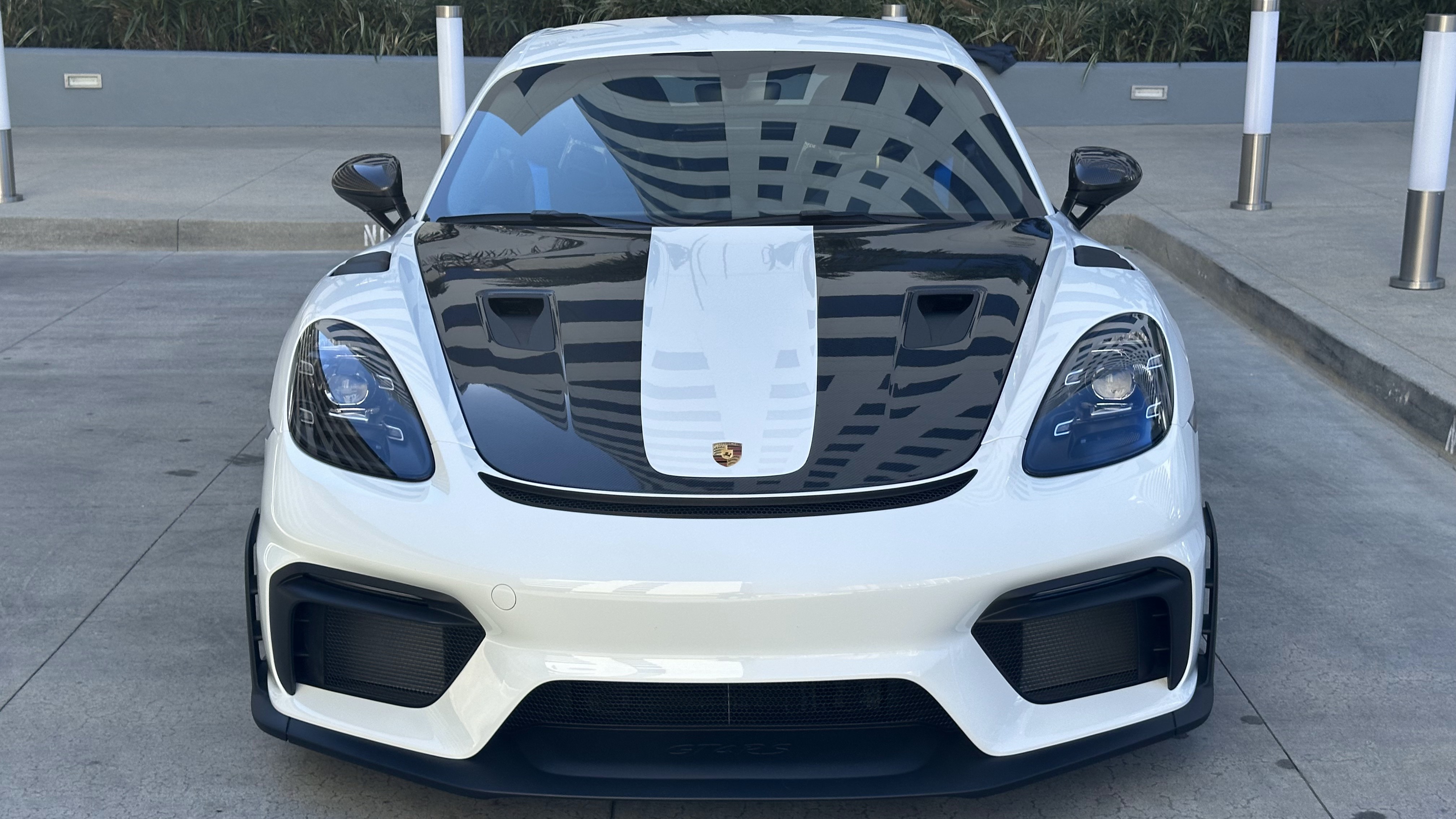 Used 2024 Porsche 718 Cayman GT4 RS RWD image 3
