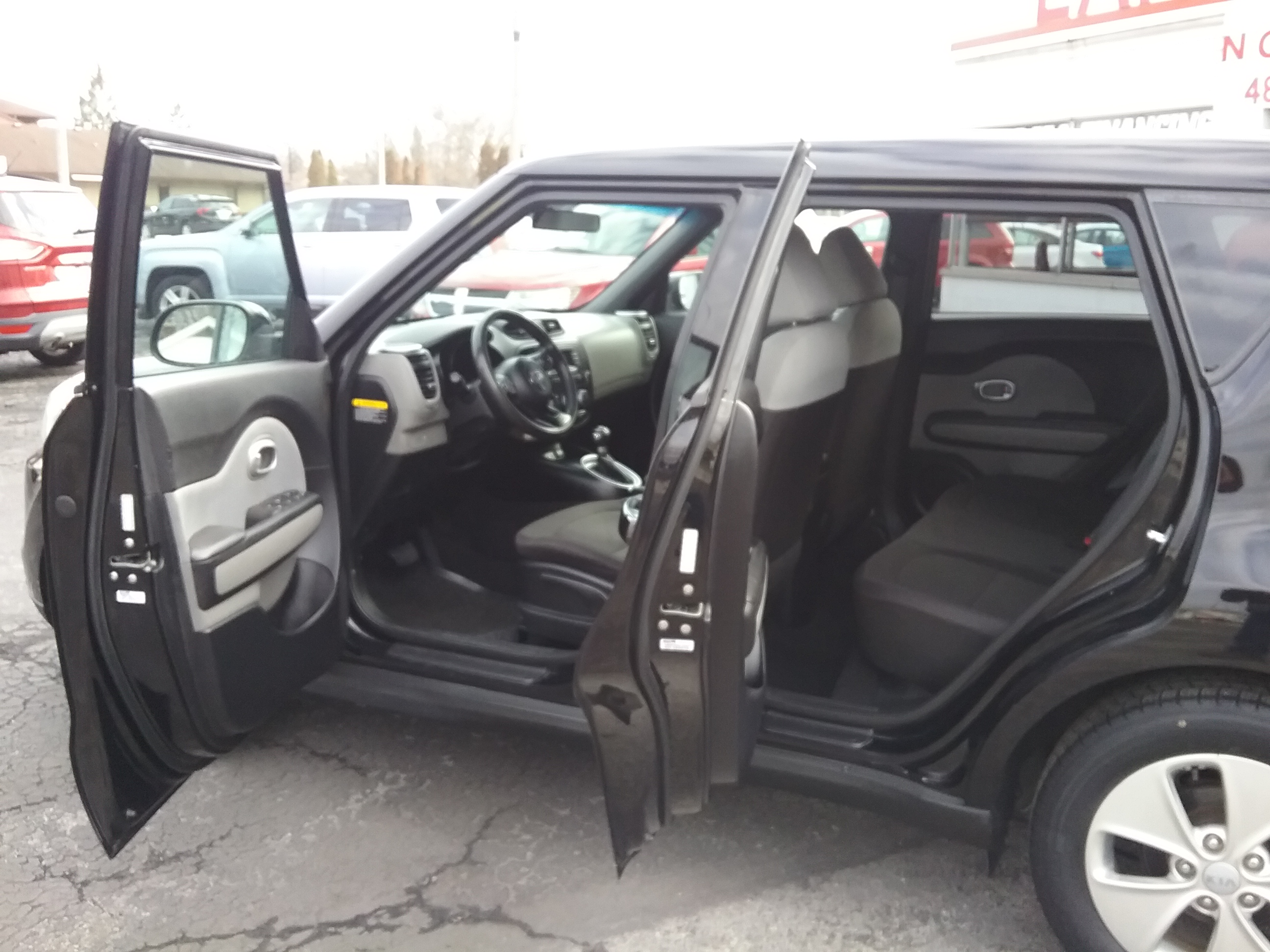 Used 2016 Kia Soul FWD image 15