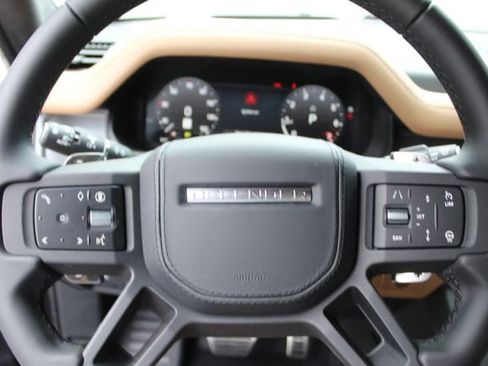 New 2025 Land Rover Defender 90 V8 image 15