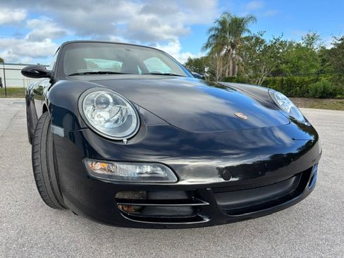 Used 2006 Porsche 911 Coupe image 2