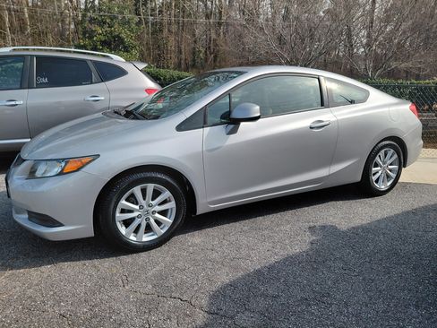 Used 2012 Honda Civic EX-L image 2