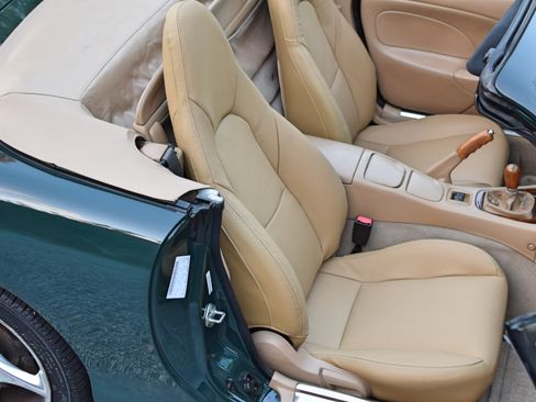 Used 2001 MAZDA MX-5 Miata SE image 33