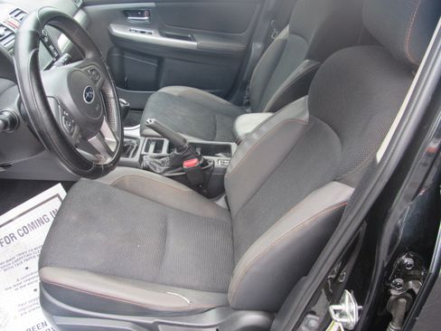 Used 2017 Subaru Crosstrek 2.0i Premium AWD/4WD image 13