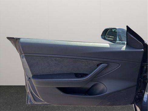 Used 2020 Tesla Model 3 Performance image 18