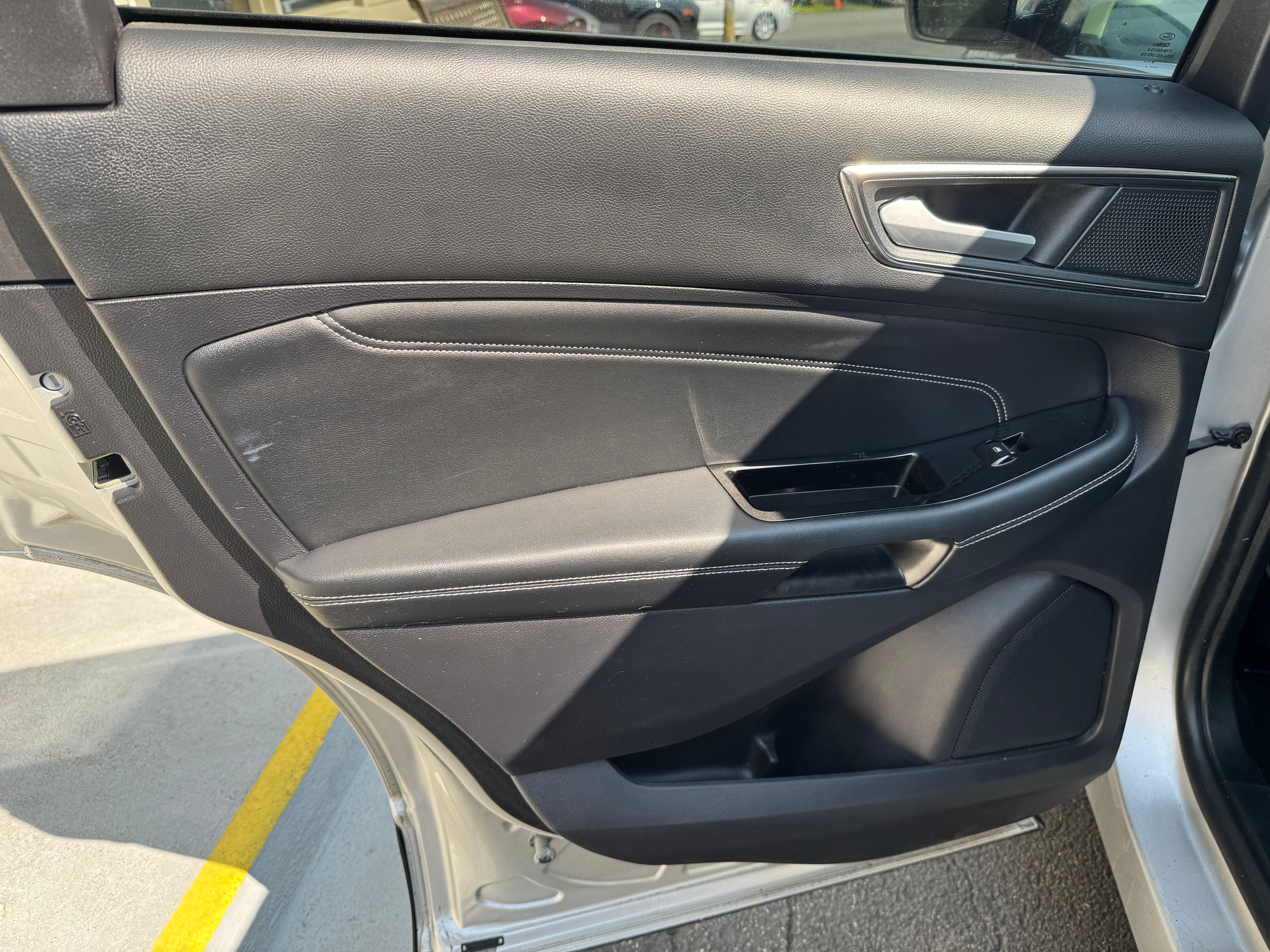 Used 2019 Ford Edge AWD Titanium image 11
