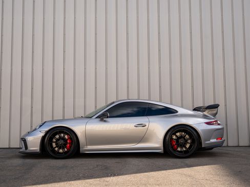 Used 2018 Porsche 911 GT3 image 4