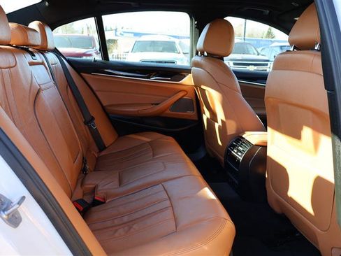 Used 2017 BMW 540i xDrive image 14