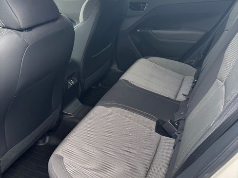 Used 2024 Subaru Crosstrek 2.0i Premium image 4