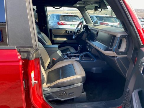 Used 2021 Ford Bronco Wildtrak image 21