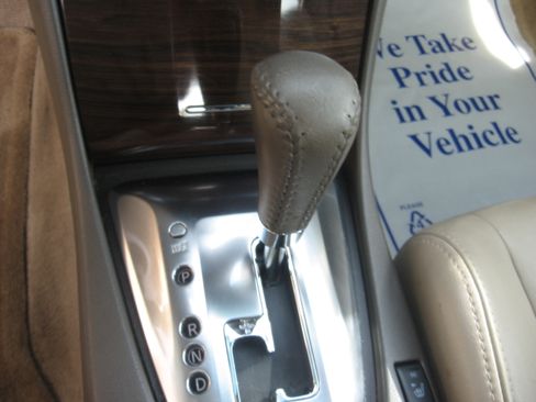 Used 2012 Nissan Altima SL FWD image 12