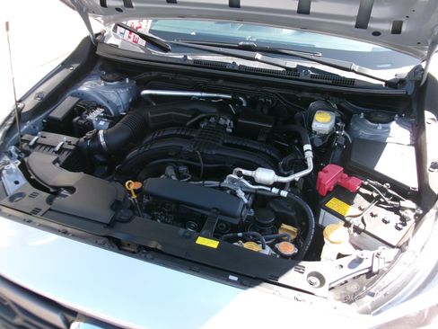 Used 2024 Subaru Crosstrek 2.0i Premium image 9