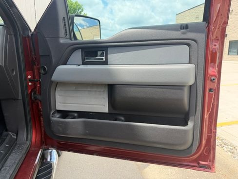 Used 2014 Ford F150 4x4 SuperCrew image 16