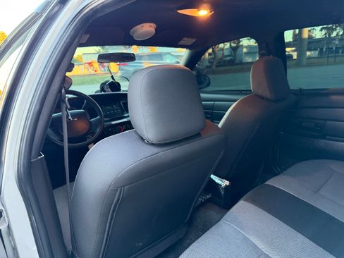 Used 2008 Ford Crown Victoria Police Interceptor RWD image 21