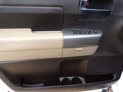 Used 2011 Toyota Tundra SR5 image 11