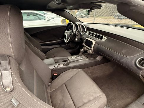 Used 2015 Chevrolet Camaro LT image 4