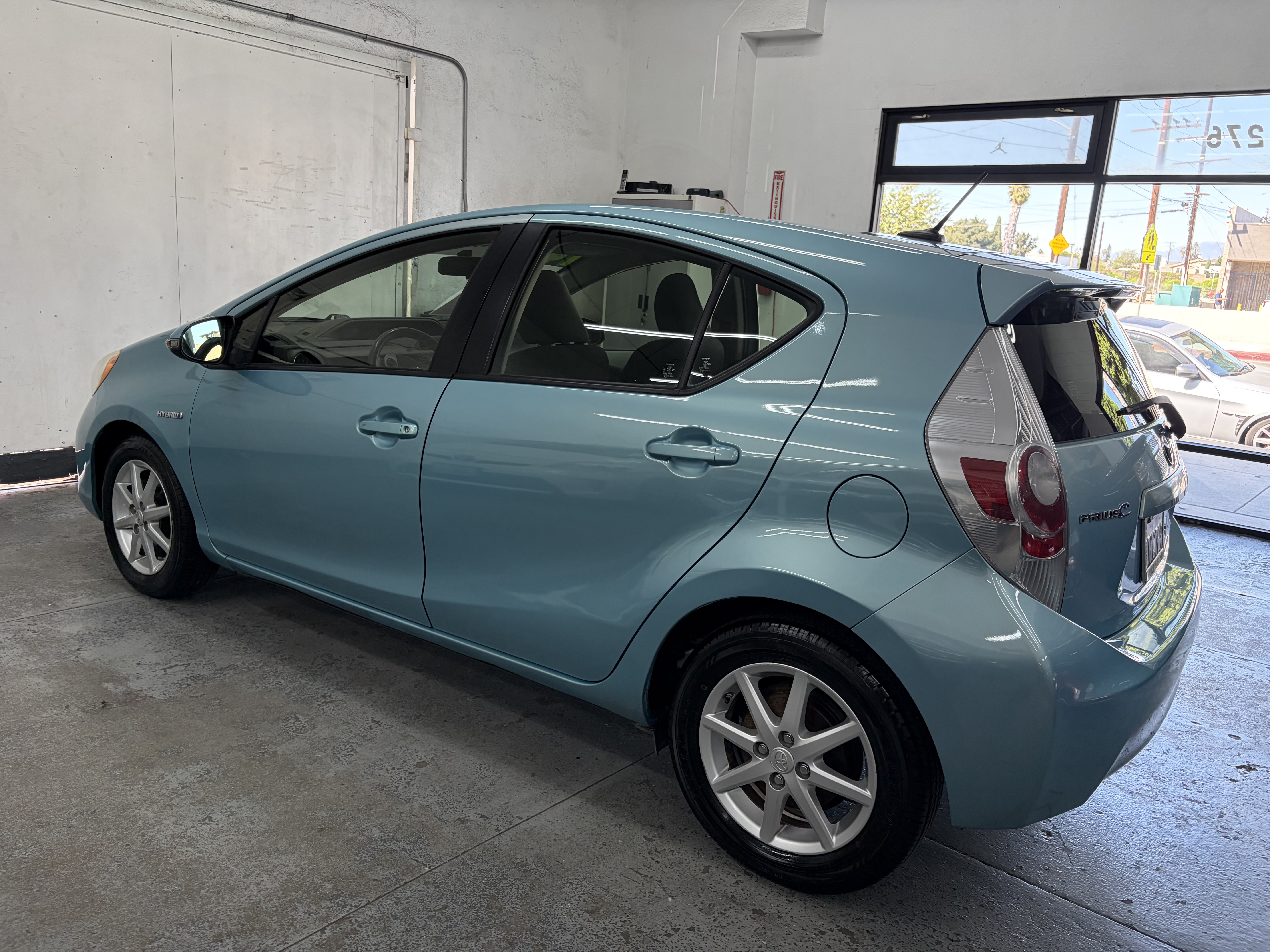 Used 2014 Toyota Prius C Three FWD image 4