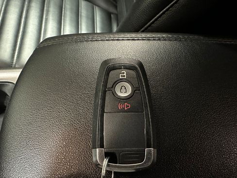 Certified 2024 Ford Edge SEL image 32