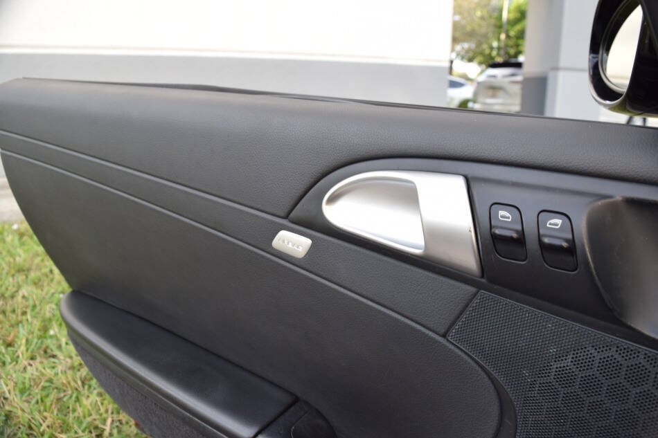 Used 2006 Porsche Boxster RWD image 71